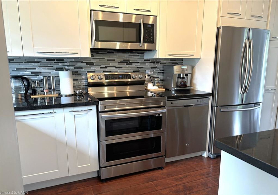 37-brewster-street-hamilton-ontario-40829783