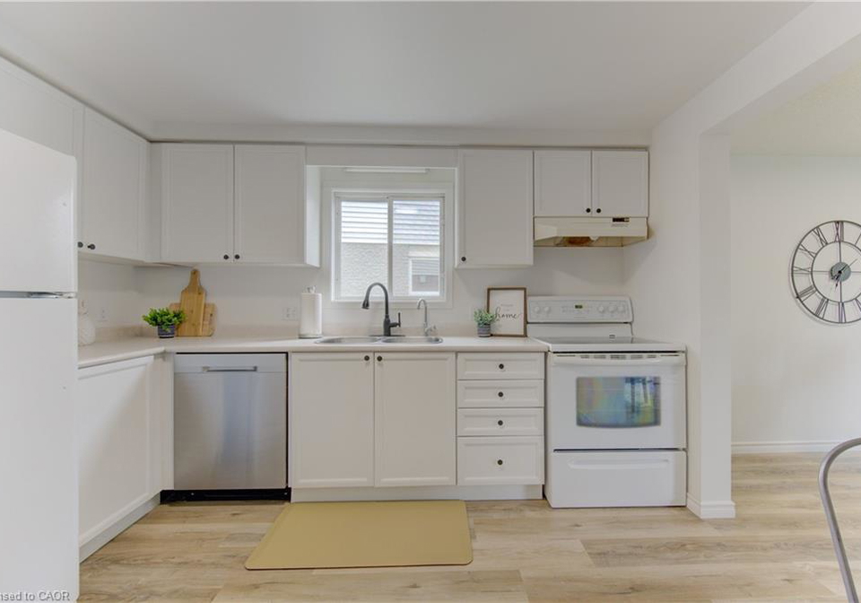 38-cassidy-court-cambridge-ontario-40829796
