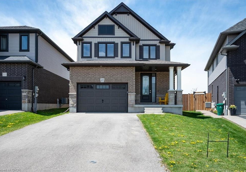 107-snyder-avenue-elmira-ontario-40829810