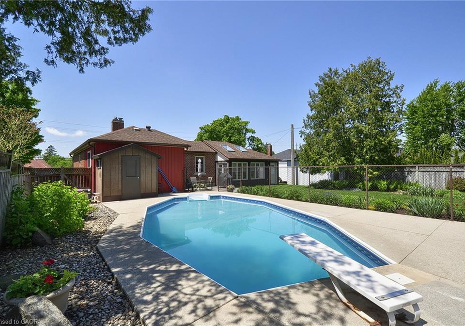 1665-concession-road-cambridge-ontario-40829829