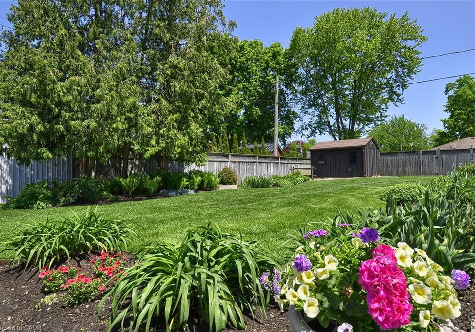 1665-concession-road-cambridge-ontario-40829829