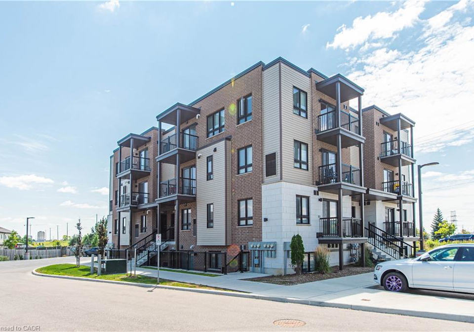 1331-countrystone-drive-kitchener-ontario-40829842