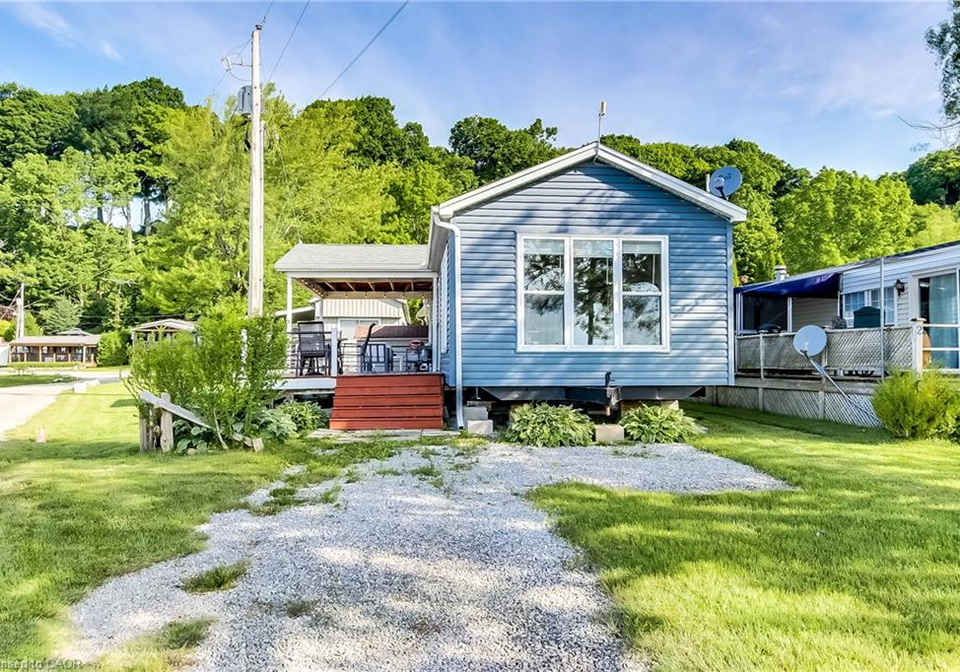 70-bluewater-avenue-st-williams-ontario-40829846