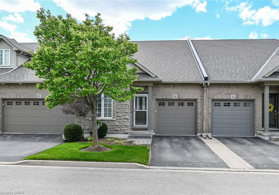 53-hallmark-trail-hamilton-ontario-40829850