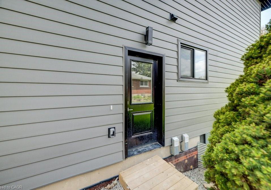 17-downey-street-kitchener-ontario-40829894