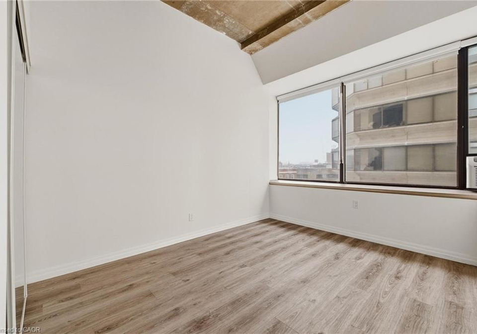 30-duke-street-kitchener-ontario-40829911