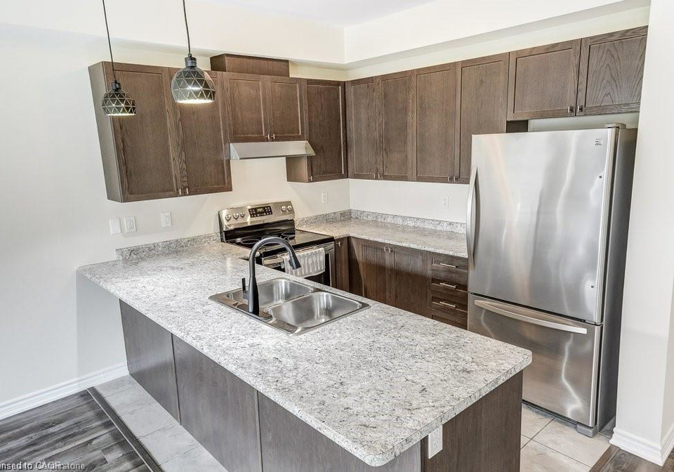 16-hiscott-drive-waterdown-ontario-40829957