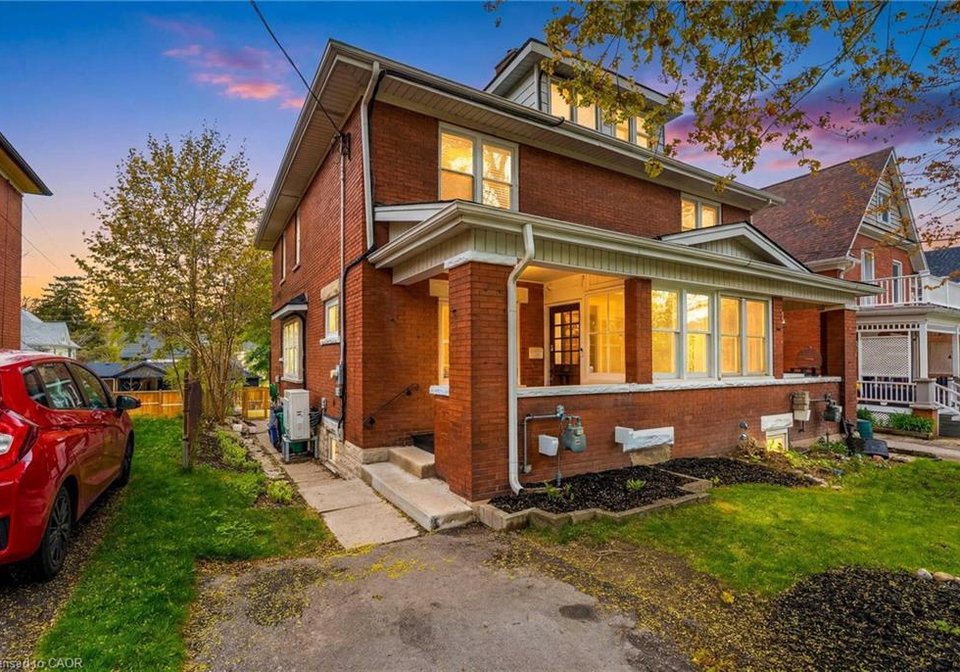 36-louisa-street-kitchener-ontario-40829973