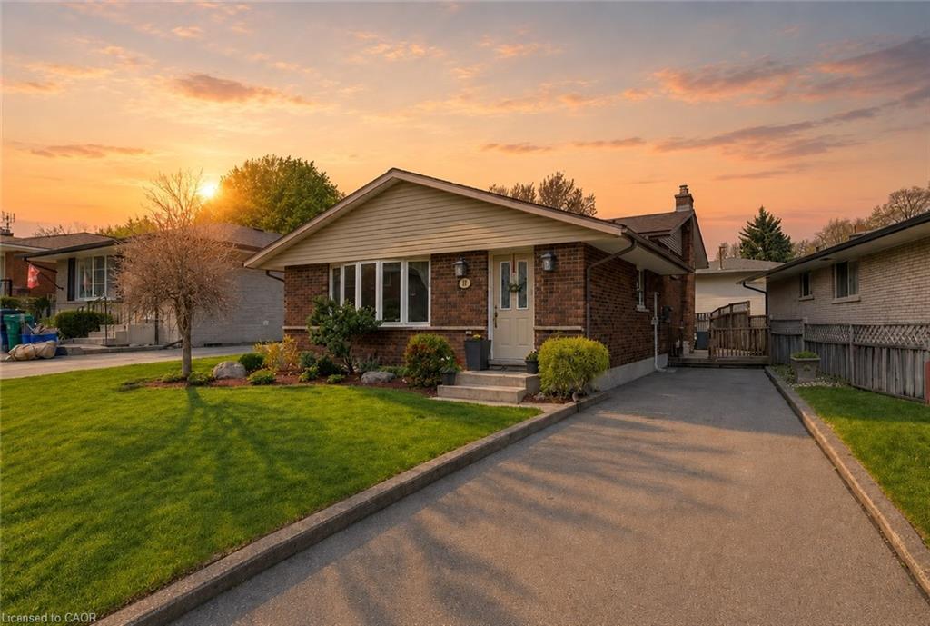 10-bosworth-crescent-kitchener-ontario-40829989