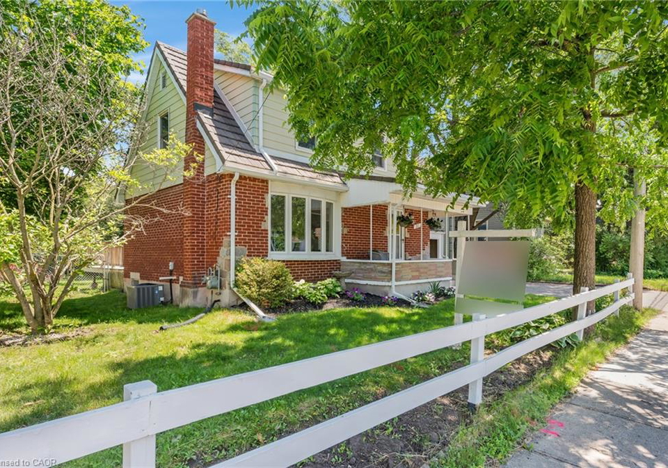 161-hedley-street-cambridge-ontario-40830073