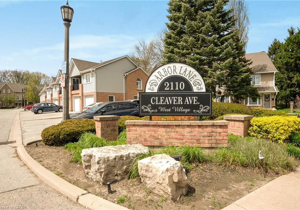 2110-cleaver-avenue-burlington-ontario-40830094