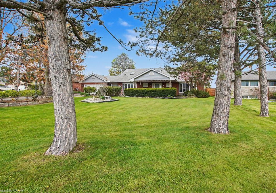 1061-north-service-road-stoney-creek-ontario-40830134