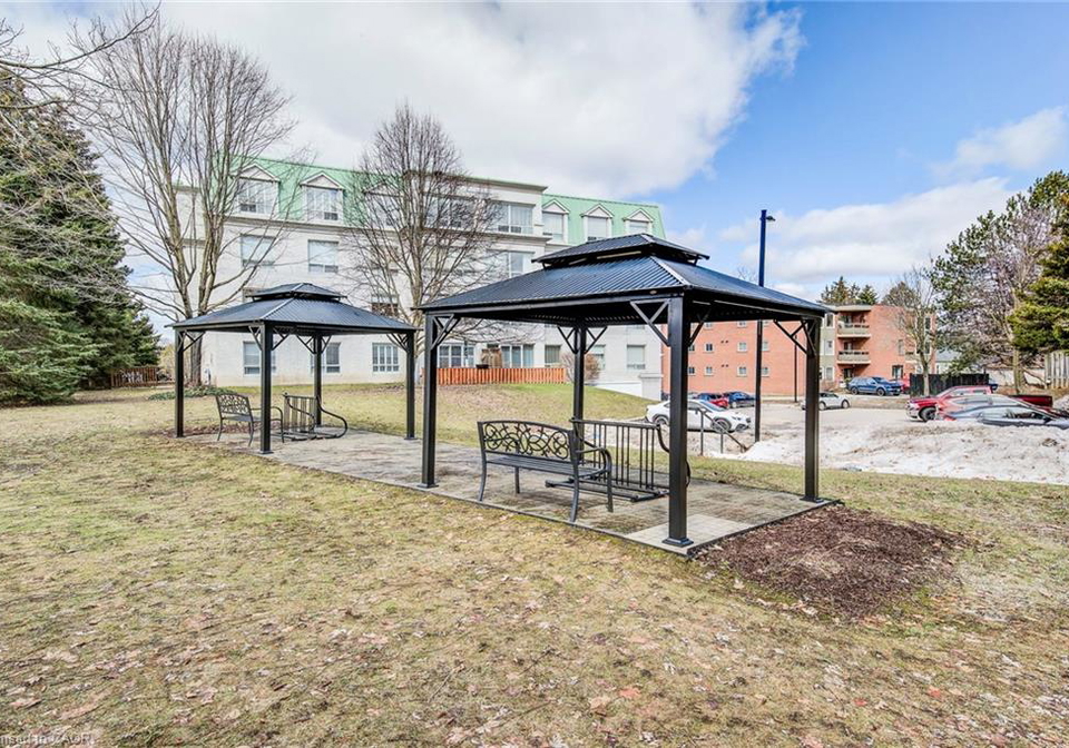 405-erb-street-w-waterloo-ontario-40830140