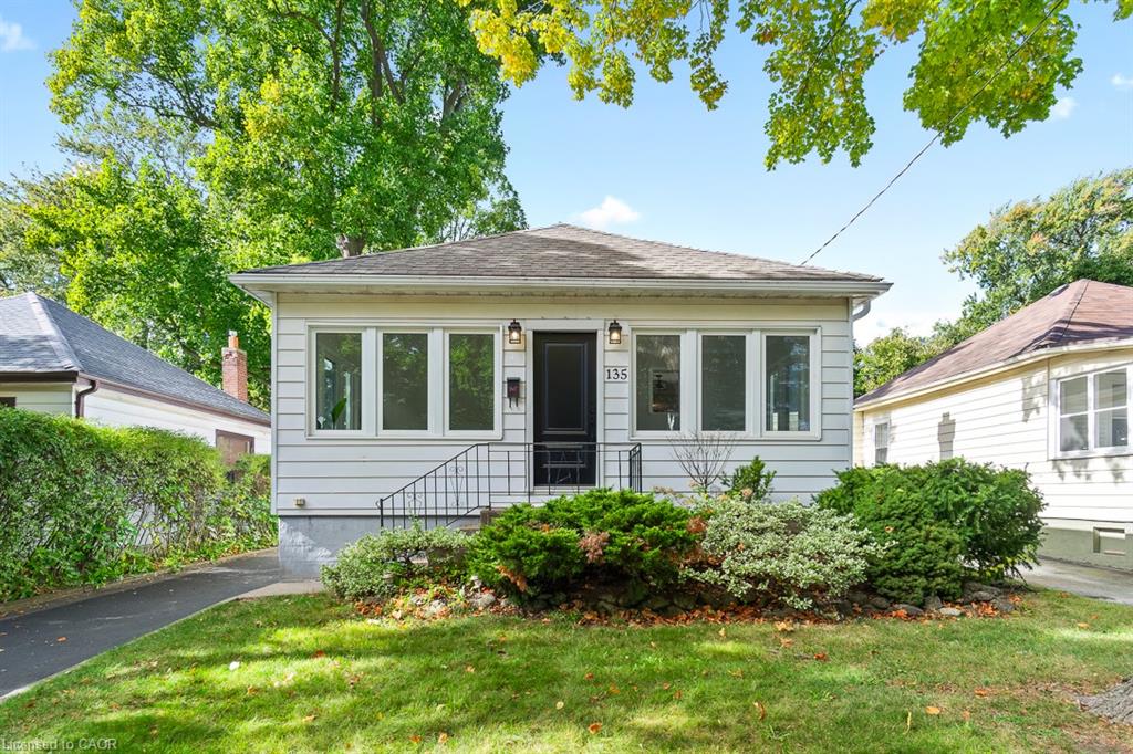 135-deane-avenue-oakville-ontario-40830173