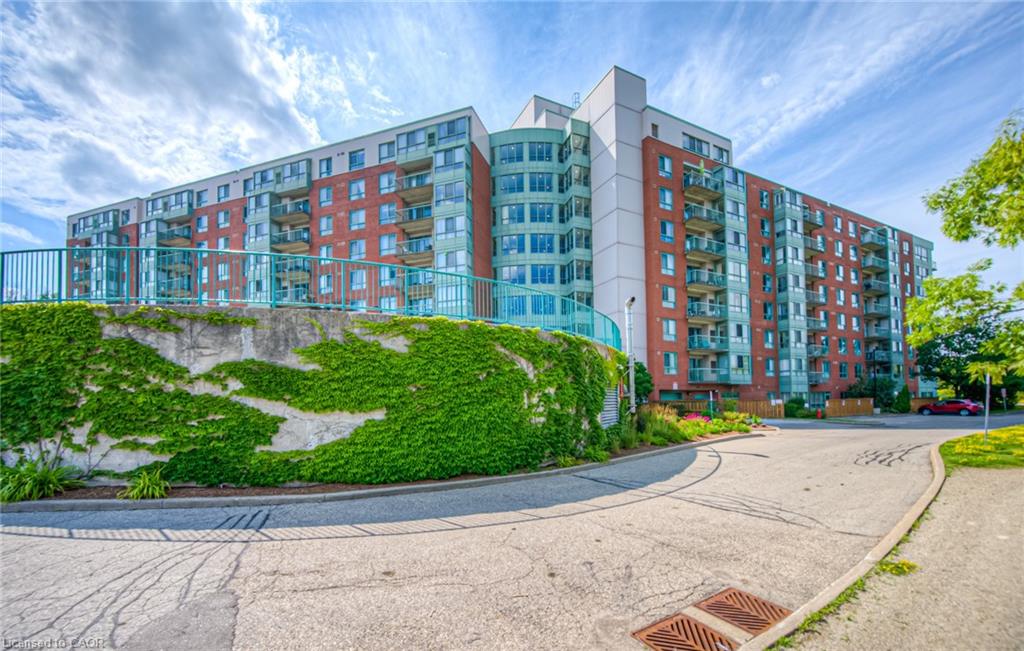 30-blue-springs-drive-waterloo-ontario-40830213