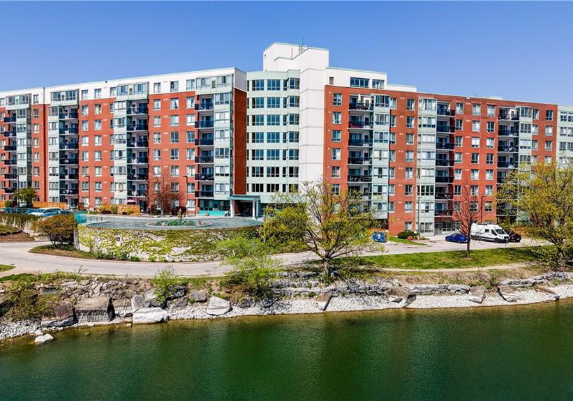 30-blue-springs-drive-waterloo-ontario-40830213