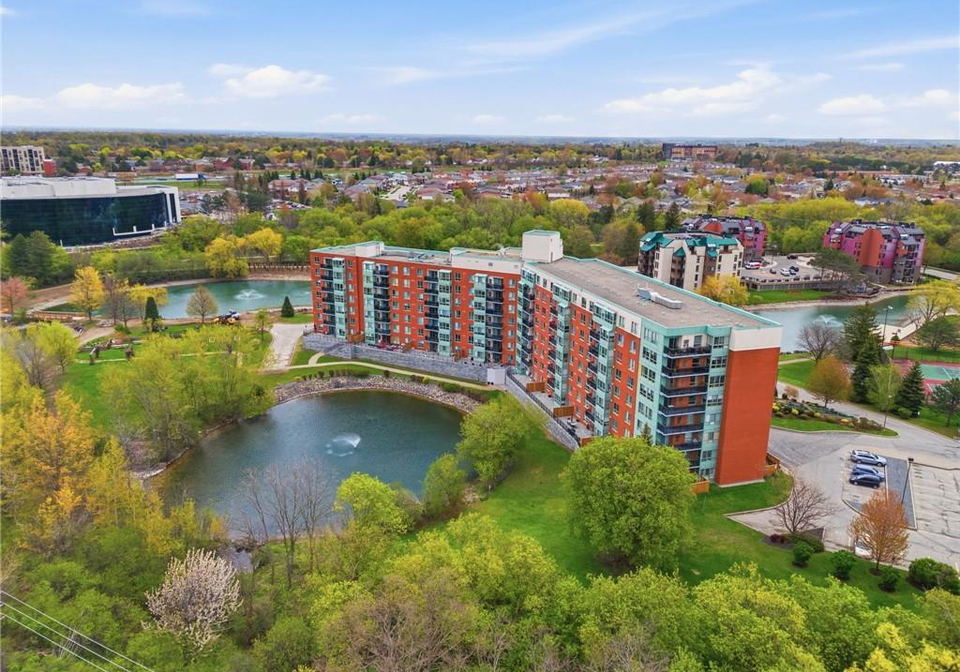 30-blue-springs-drive-waterloo-ontario-40830262