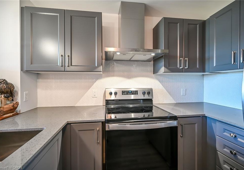 1-redfern-avenue-hamilton-ontario-40830267
