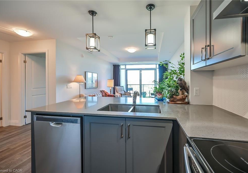 1-redfern-avenue-hamilton-ontario-40830267