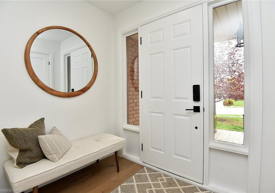 8-huntingwood-avenue-dundas-ontario-40830272