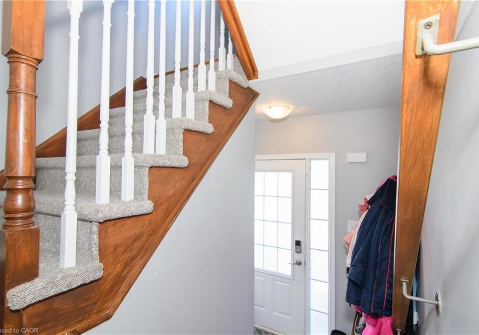 7-sirente-drive-hamilton-ontario-40830361