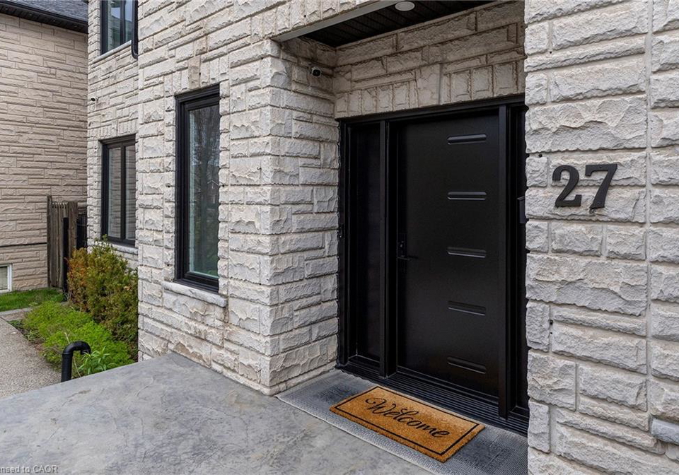 27-elodia-court-hamilton-ontario-40830375