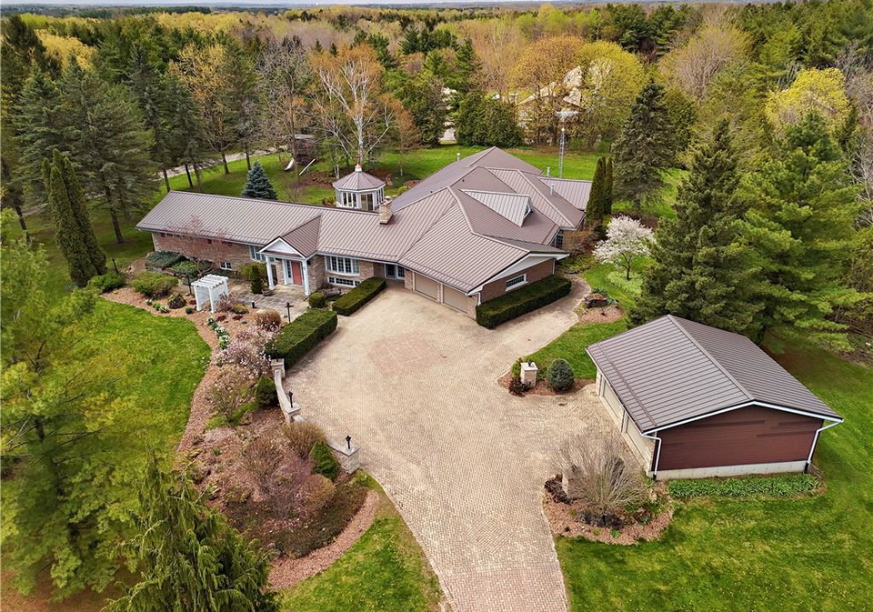 4646-sideroad-20-n-puslinch-ontario-40830383