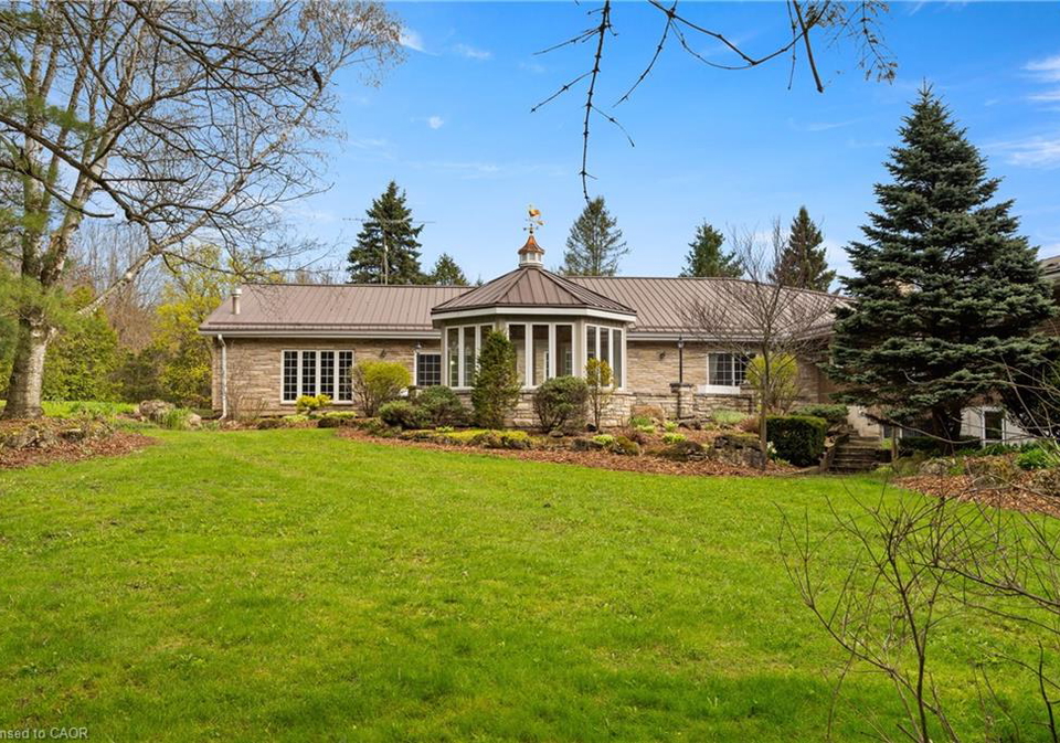 4646-sideroad-20-n-puslinch-ontario-40830383