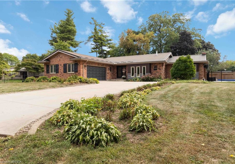 232-paris-road-brantford-ontario-40830386