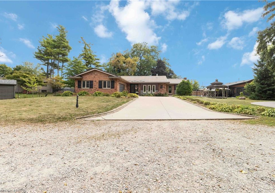 232-paris-road-brantford-ontario-40830386
