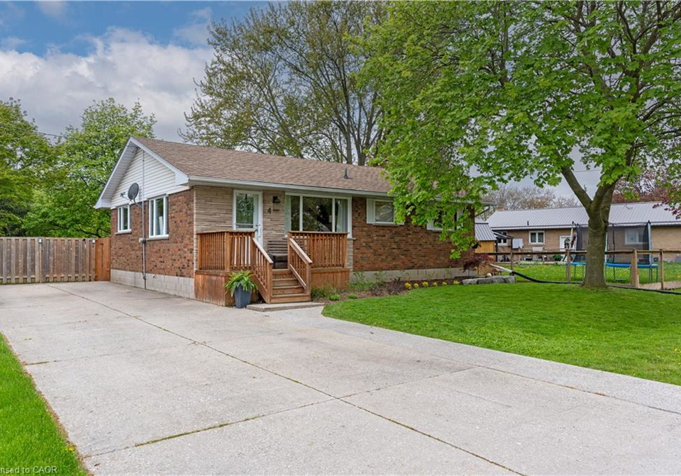 4-harris-street-hagersville-ontario-40830395
