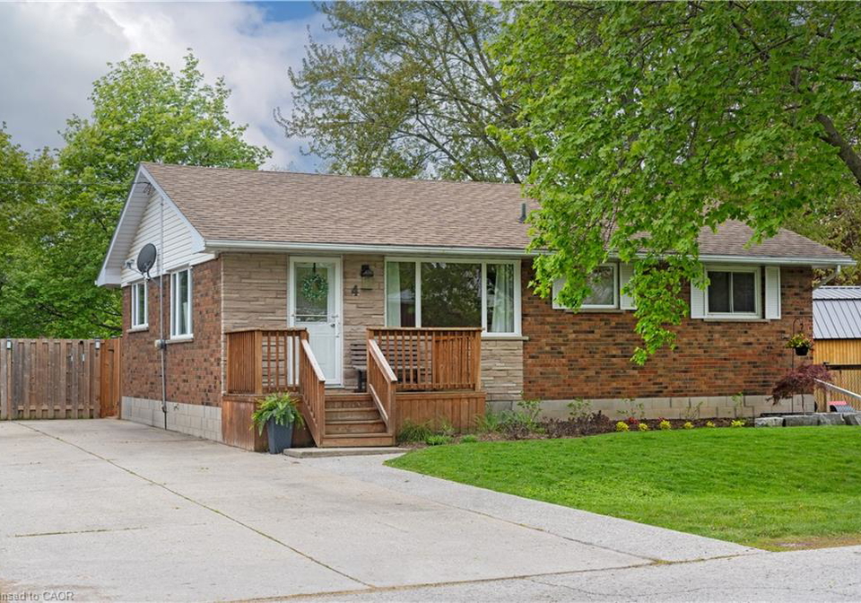 4-harris-street-hagersville-ontario-40830395