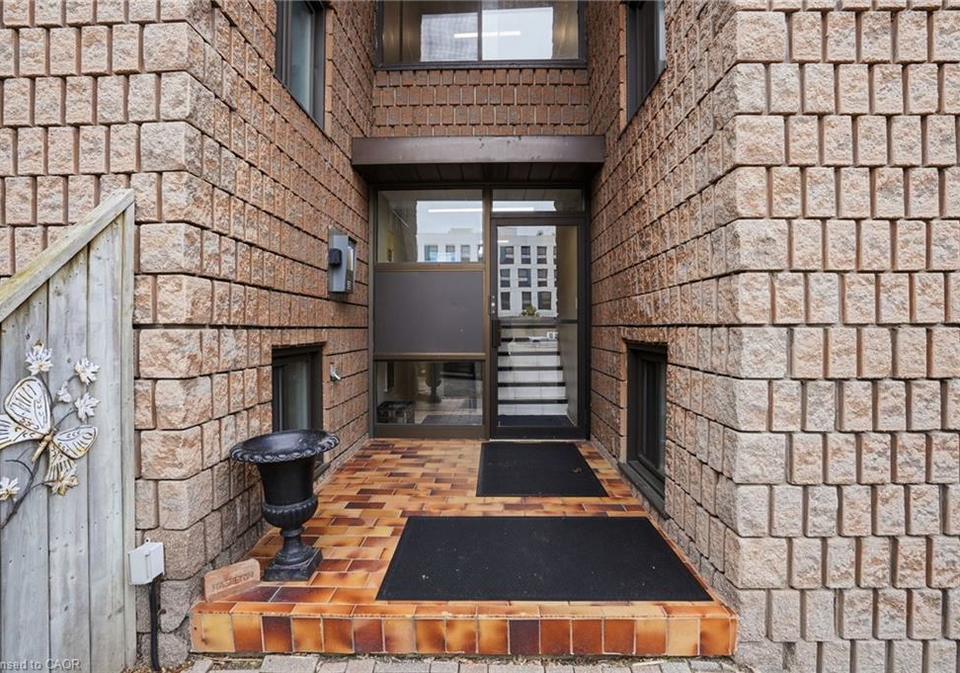 482-james-street-n-hamilton-ontario-40830401