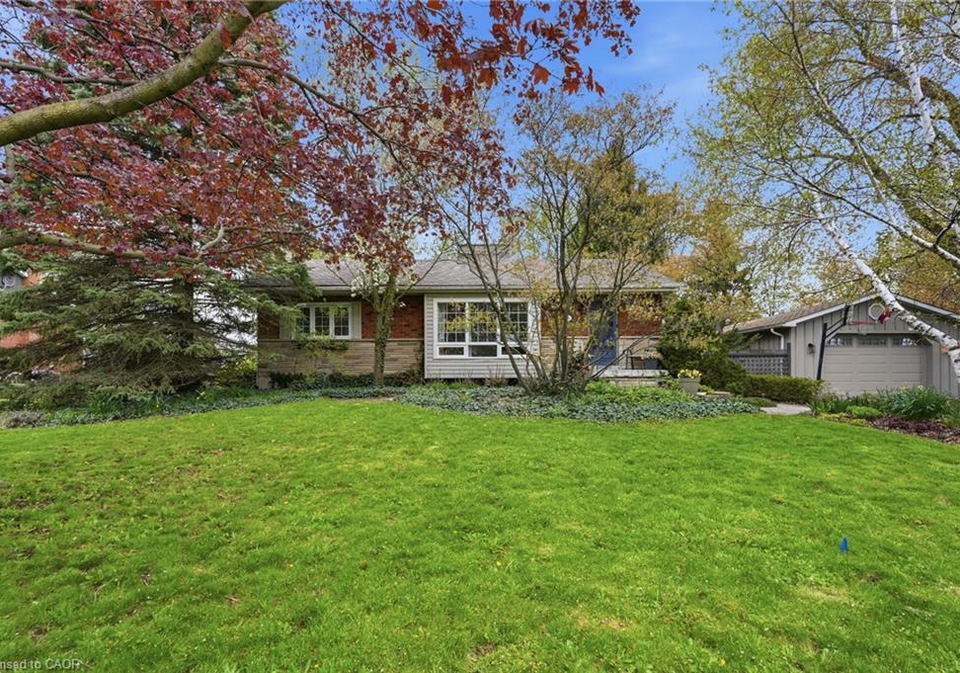 21-brian-boulevard-waterdown-ontario-40830422