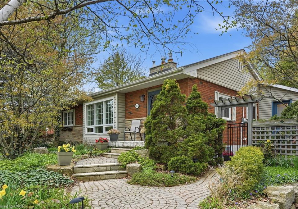 21-brian-boulevard-waterdown-ontario-40830422