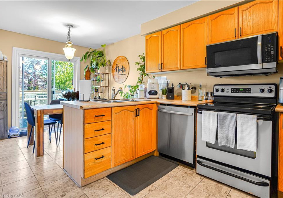 224-hilltop-drive-ayr-ontario-40830428