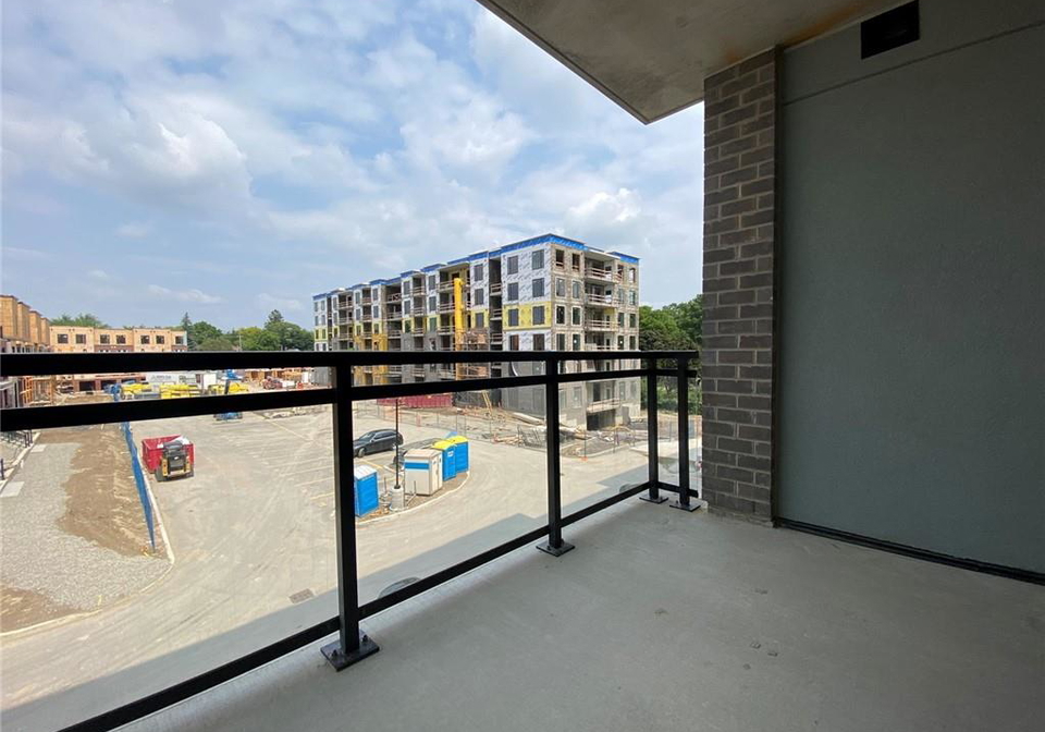 103-roger-street-waterloo-ontario-40830436