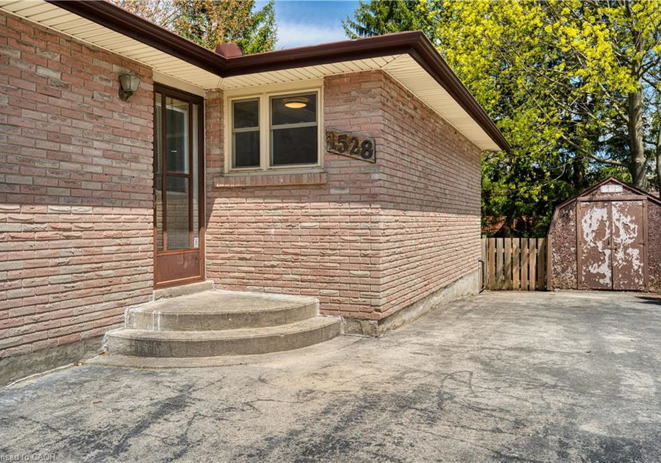 1528-limberlost-road-london-ontario-40830446