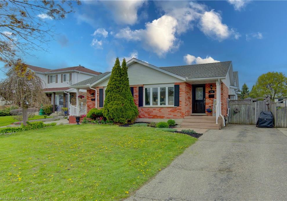108-oprington-court-kitchener-ontario-40830470