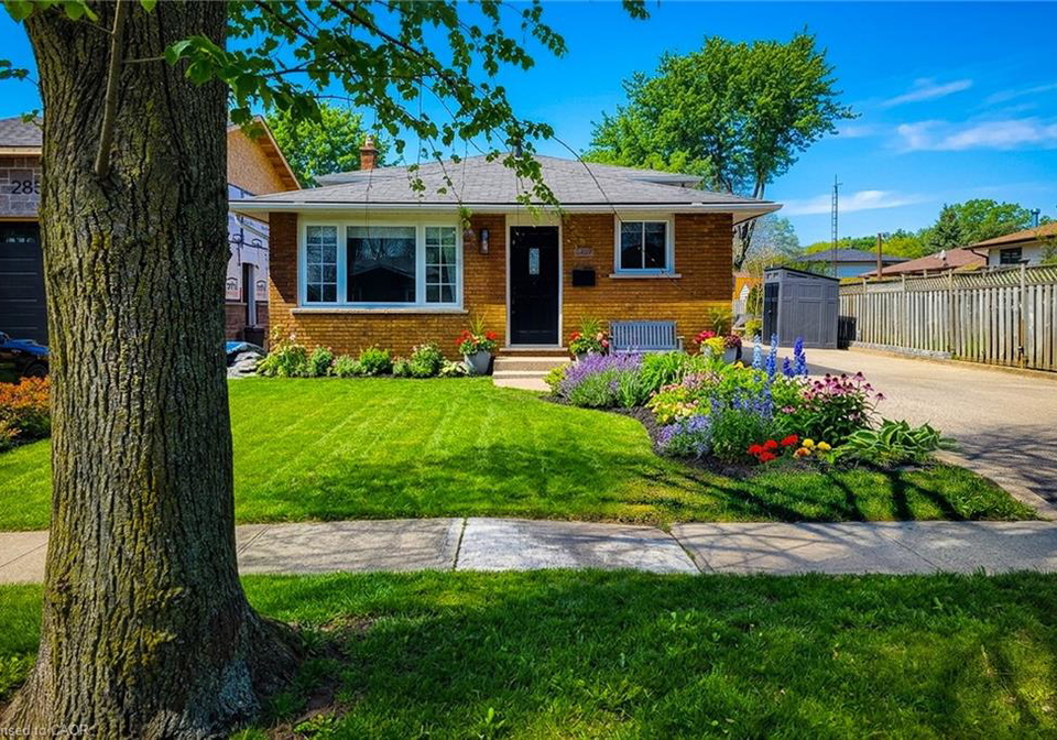 2827-fredonia-drive-niagara-falls-ontario-40830501