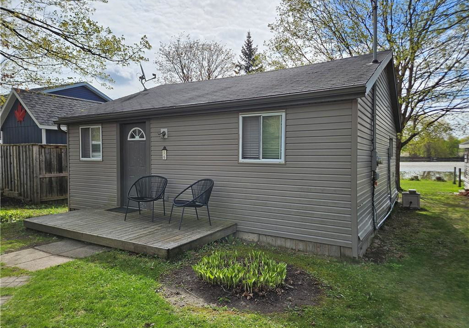 1323-queen-street-new-dundee-ontario-40830559