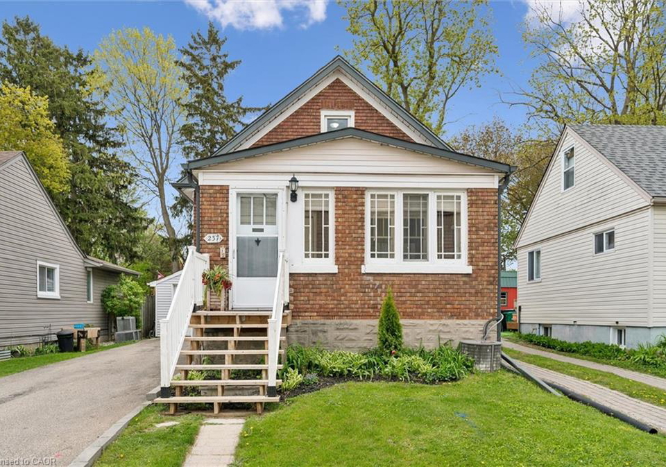 237-borden-avenue-s-kitchener-ontario-40830600