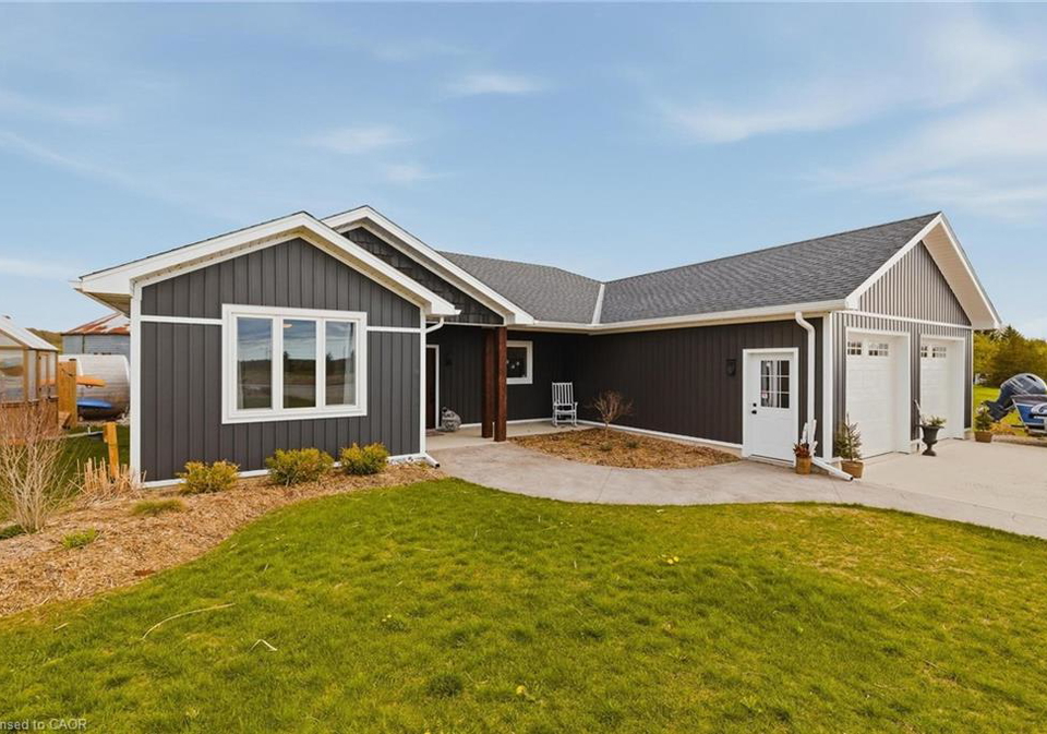 401372-grey-road-4-hanover-ontario-40830602