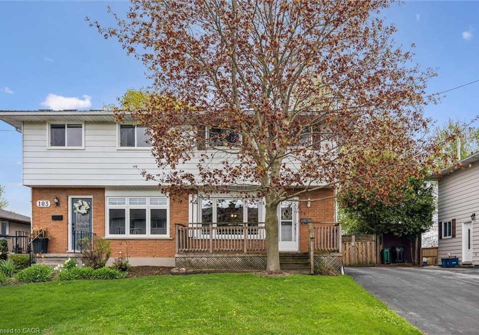 105-oriole-parkway-elmira-ontario-40830615