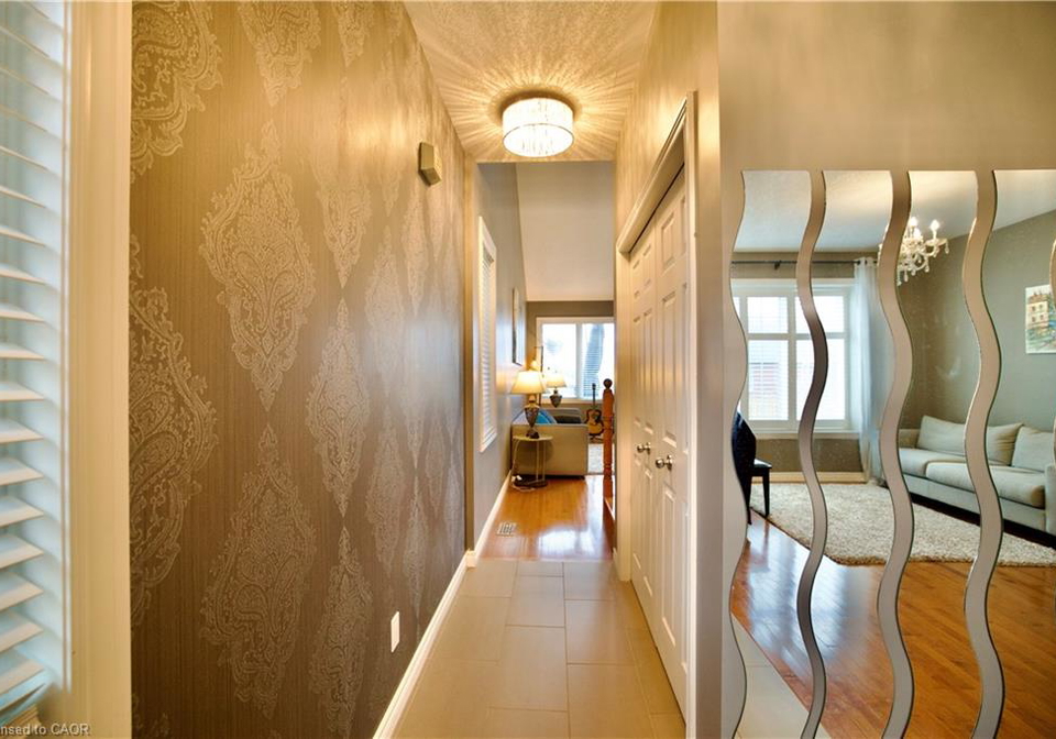 704-zurich-drive-waterloo-ontario-40830616