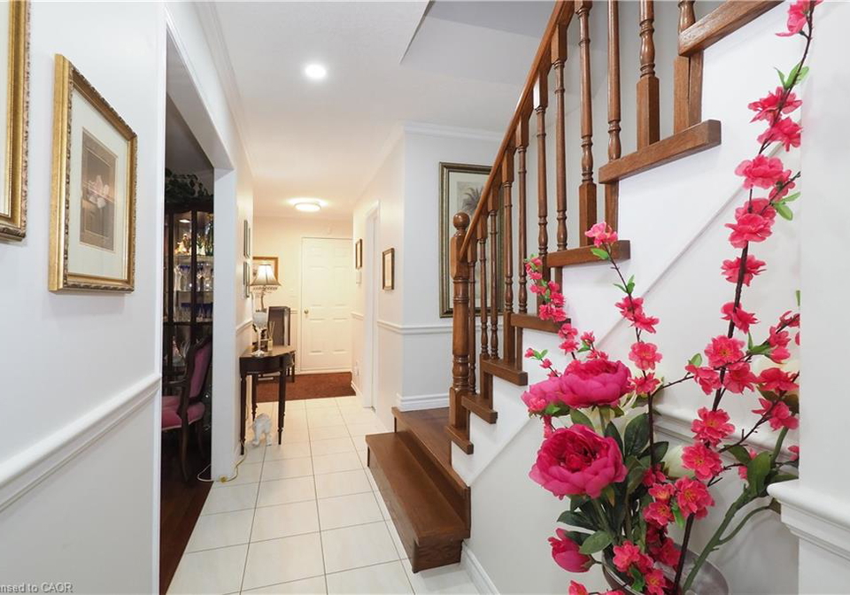 89-lynnhaven-court-kitchener-ontario-40830622