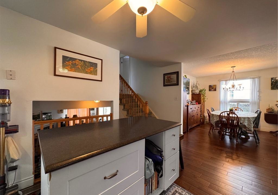 564-beechwood-drive-waterloo-ontario-40830673