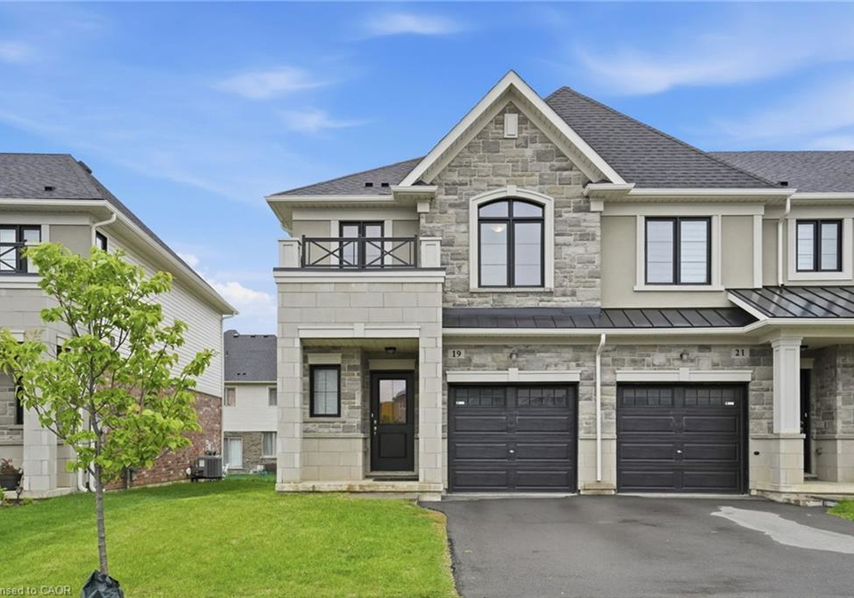 19-mia-drive-hamilton-ontario-40830680