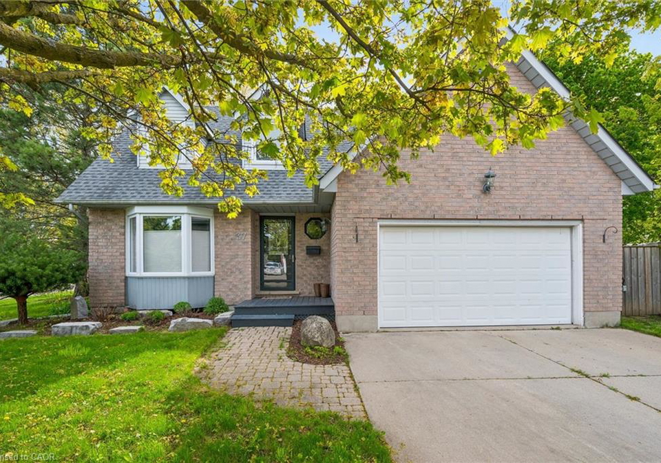 37-enfield-drive-cambridge-ontario-40830685