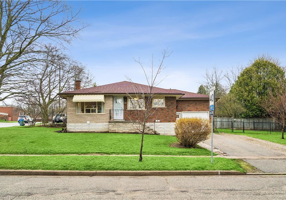 23-knightswood-boulevard-guelph-ontario-40830689